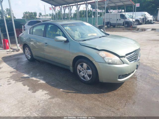  Salvage Nissan Altima