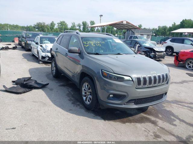  Salvage Jeep Cherokee