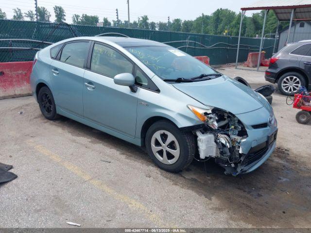  Salvage Toyota Prius
