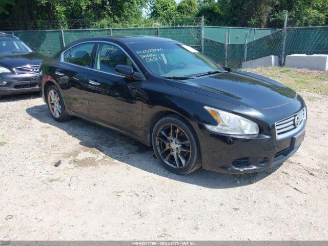  Salvage Nissan Maxima