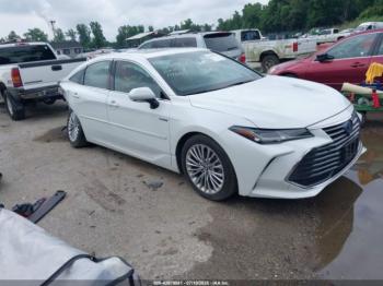  Salvage Toyota Avalon Hybrid