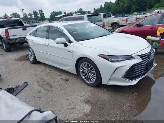  Salvage Toyota Avalon Hybrid
