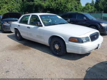  Salvage Ford Crown Victoria