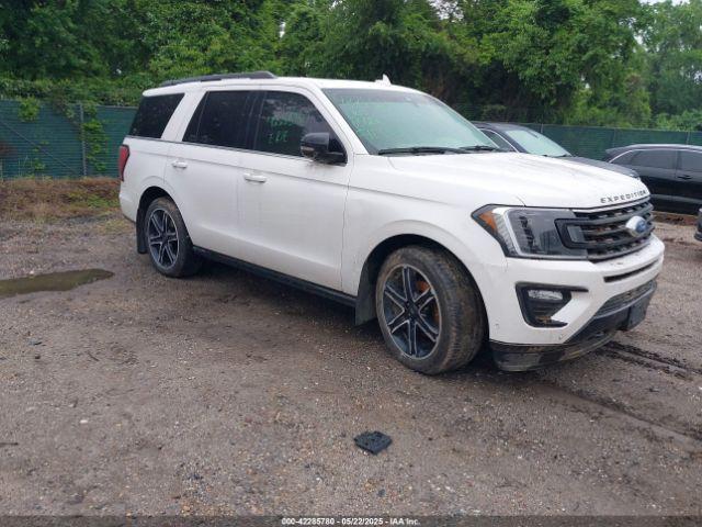  Salvage Ford Expedition