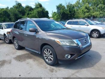  Salvage Nissan Pathfinder