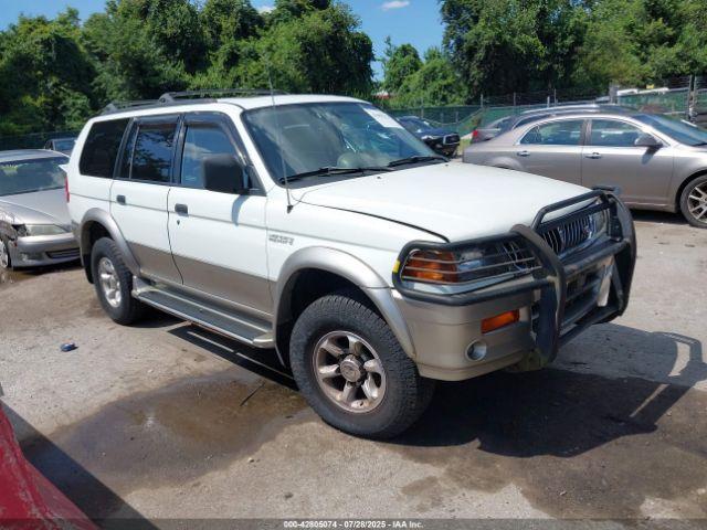  Salvage Mitsubishi Montero Sport