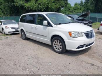  Salvage Chrysler Town & Country