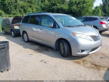  Salvage Toyota Sienna