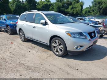  Salvage Nissan Pathfinder