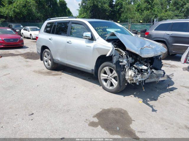  Salvage Toyota Highlander