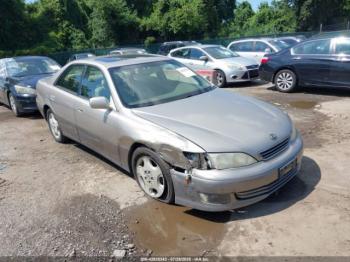  Salvage Lexus Es