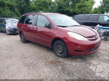  Salvage Toyota Sienna