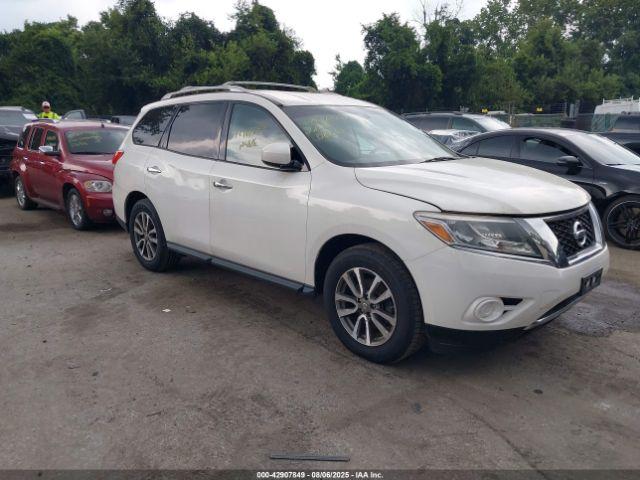  Salvage Nissan Pathfinder