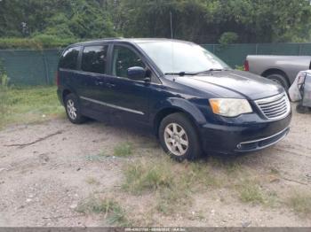  Salvage Chrysler Town & Country
