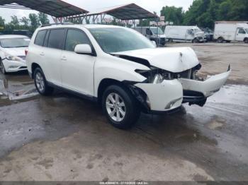  Salvage Toyota Highlander