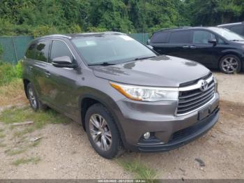  Salvage Toyota Highlander