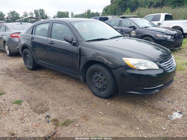  Salvage Chrysler 200