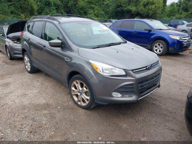  Salvage Ford Escape