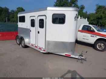  Salvage Adam Trailers 710af-dr Horse Trail