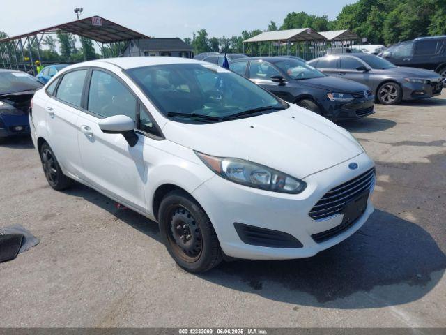  Salvage Ford Fiesta