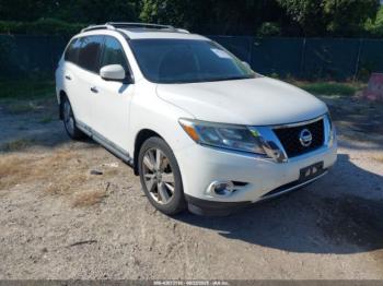  Salvage Nissan Pathfinder