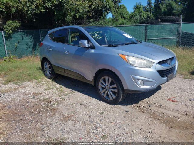  Salvage Hyundai TUCSON