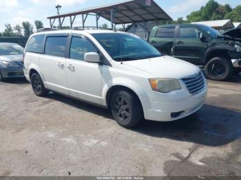  Salvage Chrysler Town & Country