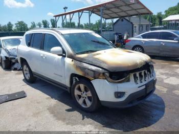 Salvage Jeep Compass