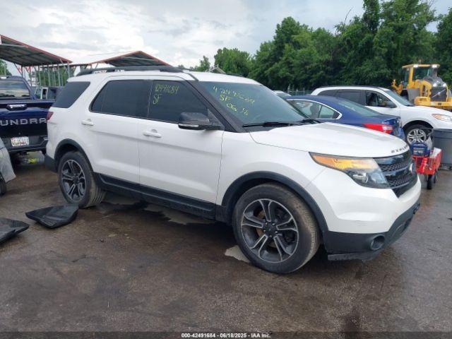  Salvage Ford Explorer