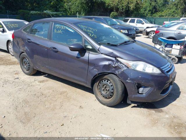  Salvage Ford Fiesta