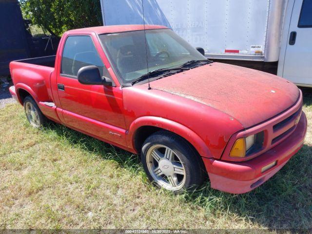  Salvage Chevrolet S-10