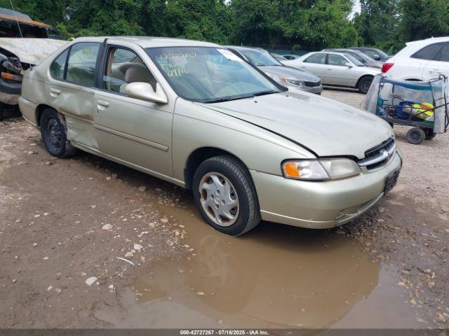  Salvage Nissan Altima