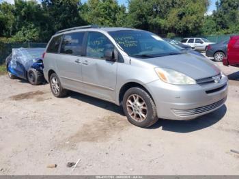  Salvage Toyota Sienna