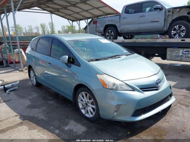  Salvage Toyota Prius v