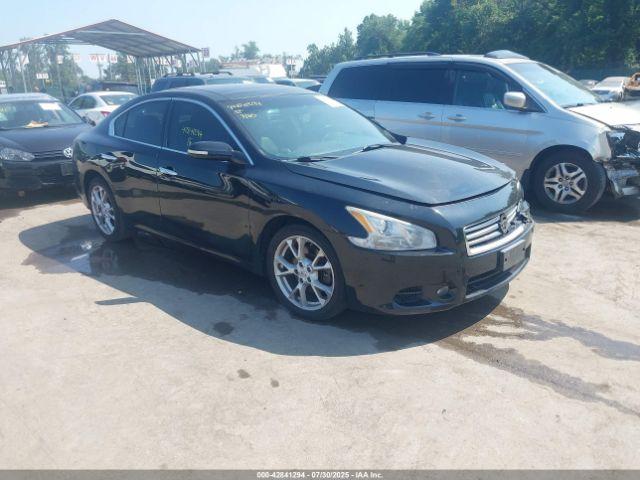  Salvage Nissan Maxima