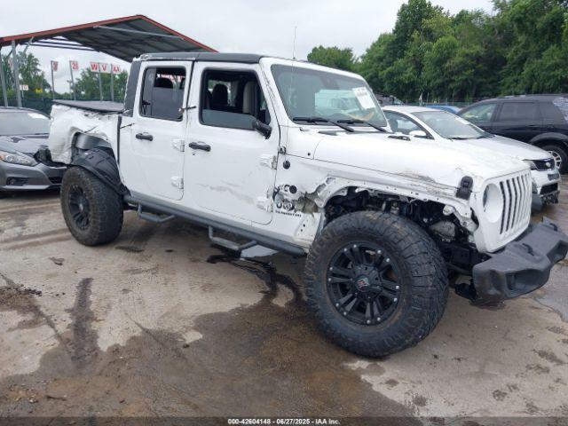 Salvage Jeep Gladiator