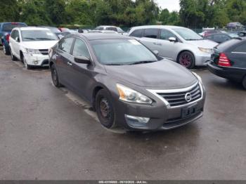  Salvage Nissan Altima