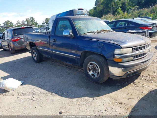 Salvage Chevrolet Silverado 1500
