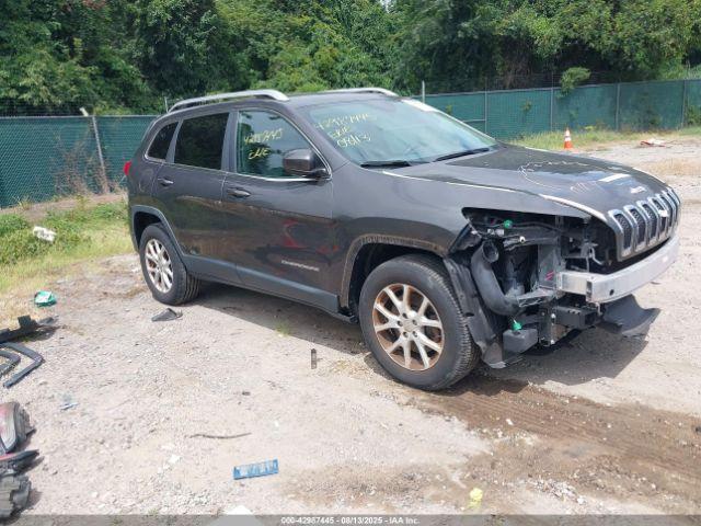  Salvage Jeep Cherokee