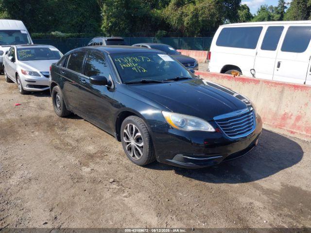 Salvage Chrysler 200