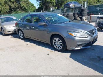  Salvage Nissan Altima