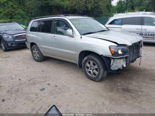  Salvage Toyota Highlander