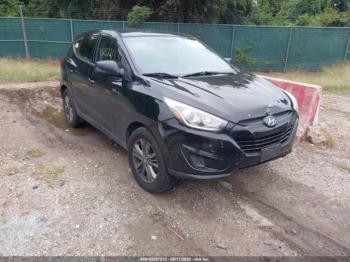  Salvage Hyundai TUCSON