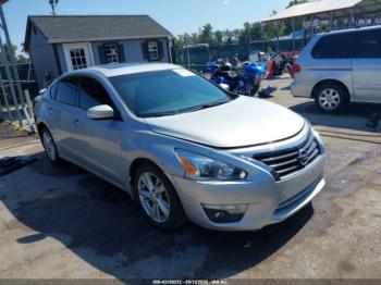  Salvage Nissan Altima