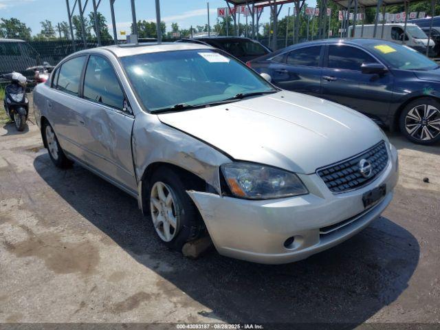  Salvage Nissan Altima