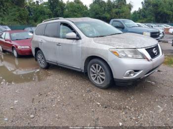  Salvage Nissan Pathfinder