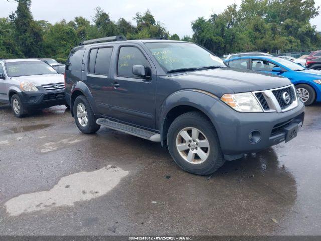  Salvage Nissan Pathfinder