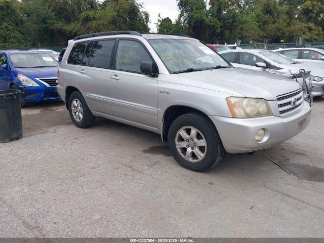  Salvage Toyota Highlander