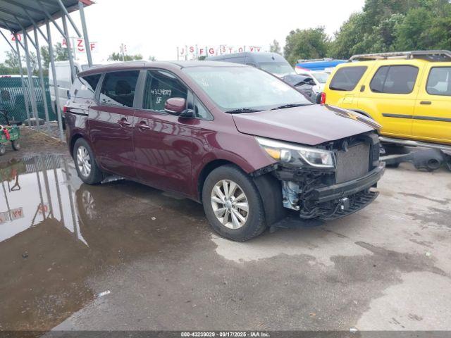  Salvage Kia Sedona