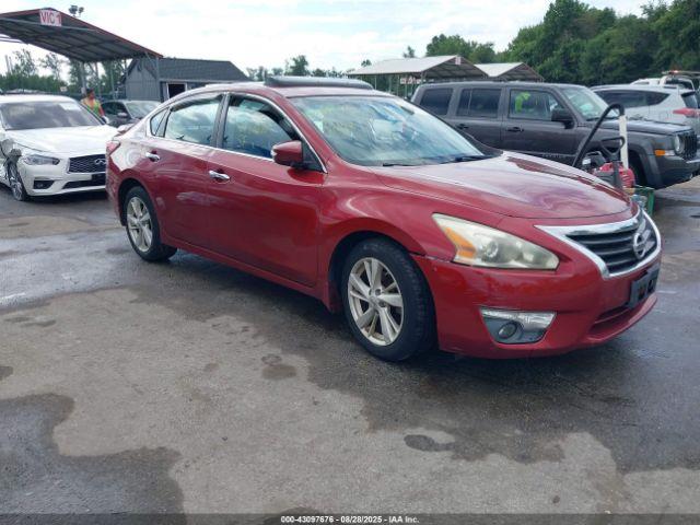  Salvage Nissan Altima